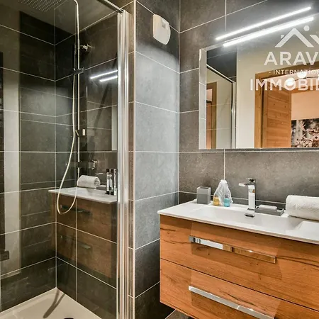 Appt Moderne Aux Aiguilles : Vue Montagnes, 3 Ch, Garage - Fr-1-391-203 Apartment